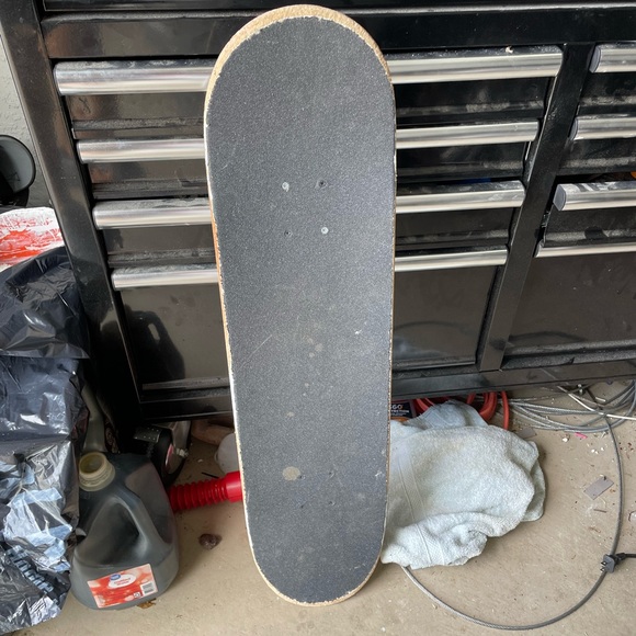 Enjoi skateboard complete. 7.75” with tensor trucks and enjoi wheels - Picture 7 of 10